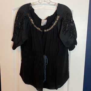 Sains Anthropologie Detailed black SS puff sleeve blouse Medium